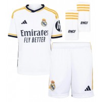 Real Madrid Antonio Rudiger #22 Heimtrikotsatz Kinder 2023-24 Kurzarm (+ Kurze Hosen)